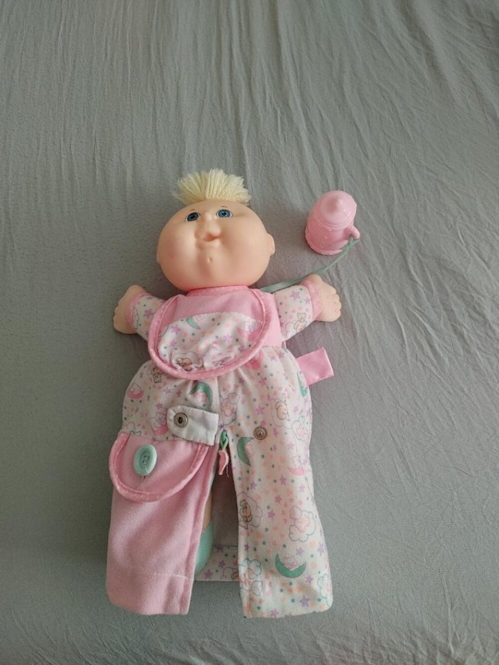 Vintage 1993 Cabbage Patch Doll Love N Care Baby